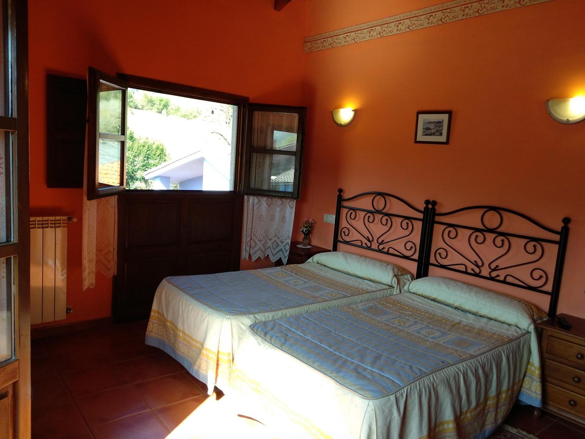 קולונגה Hotel Rural La Casona Del Fraile מראה חיצוני תמונה