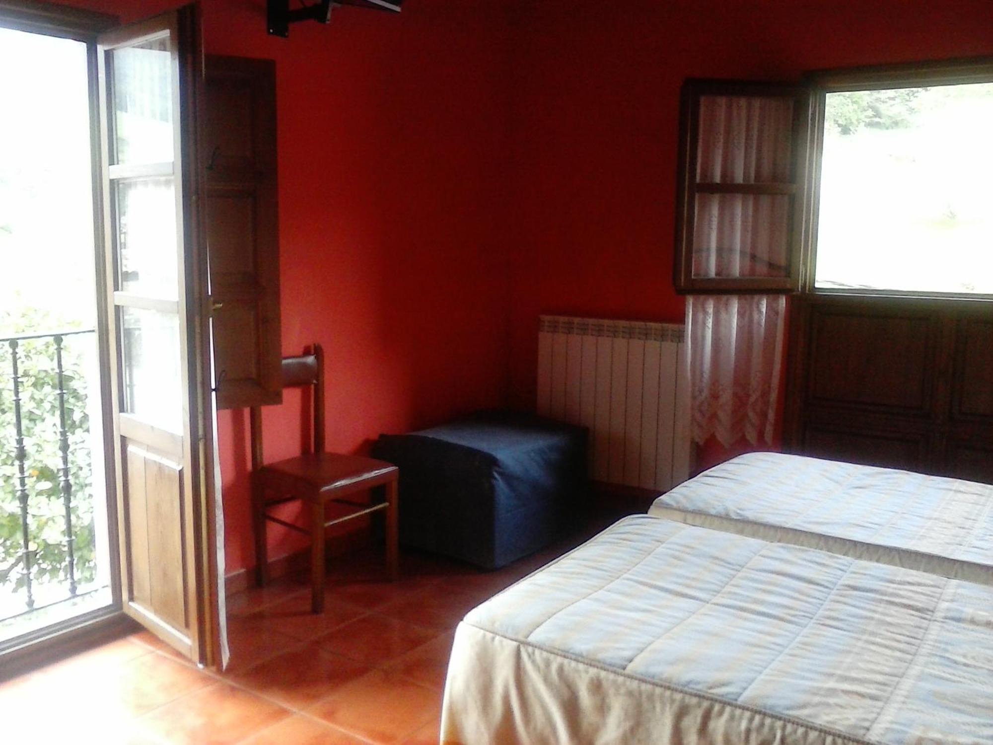 קולונגה Hotel Rural La Casona Del Fraile מראה חיצוני תמונה